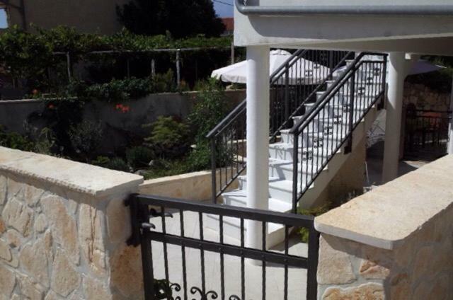 Charming Seaside Apartment Primošten Dış mekan fotoğraf
