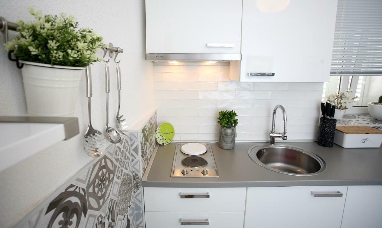 Charming Seaside Apartment Primošten Dış mekan fotoğraf